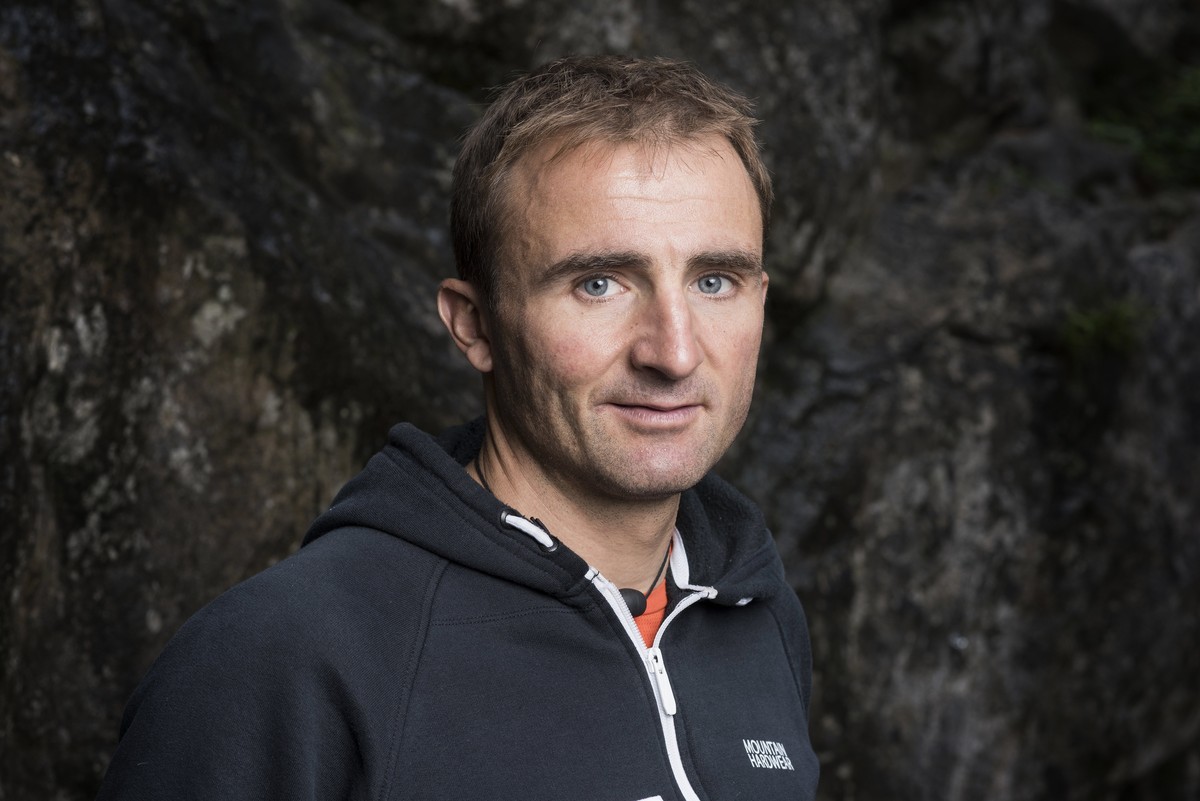 epa05936683 A photograph made available on 30 April 2017 showing Swiss mounainteer Ueli Steck photographed at the foot of a climbing wall in Wilderswil, Canton of Berne, Switzerland, on 11 September 2 ...