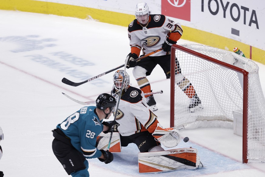 San Jose Sharks right wing Timo Meier (28) scores against Anaheim Ducks goaltender Lukas Dostal (1) for his third goal of the night, during the third period of an NHL hockey game in San Jose, Calif.,  ...