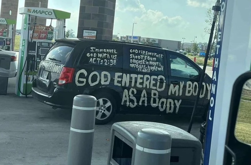 Jesus. Ja, wahrlich - Jesus! Wenn dein Auto für deine Überzuegung herhalten muss. 
https://www.reddit.com/media?url=https%3A%2F%2Fpreview.redd.it%2Fbody-as-a-body-v0-xmy1lbhj19sf1.jpeg%3Fwidth%3D1080% ...