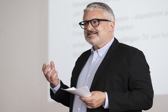 Martin Sturzenegger, Direktor VBZ, spricht waehrend einer Medienkonferenz zum Rahmenkredit fuer den Ausbau der OEV-Infrastruktur am Dienstag, 2. September 2025 in VBZ Tramdepot Kalkbreite in Zuerich.  ...
