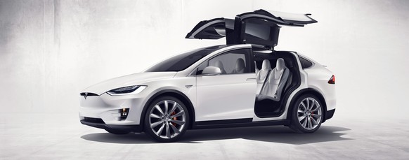 Tesla Model X.