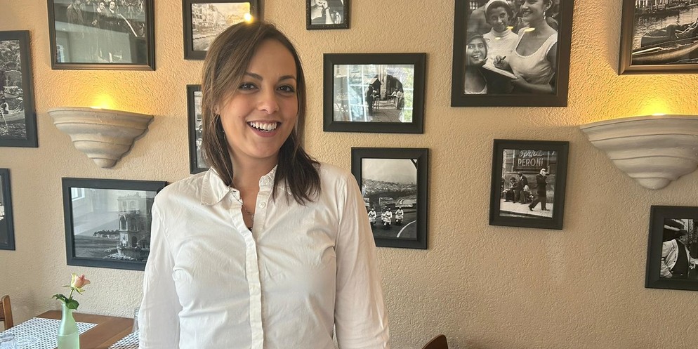 Cristina Farallo war einst ohne Kenntnisse in die Gastro-Branche eingestiegen. Heute leitet sie die Pizzeria Napulé in Zollikon. Der Weg dorthin war nicht einfach, sagt sie – anlässlich des Weltfrauen ...