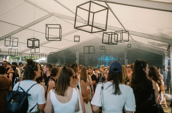 innocent techno day dance