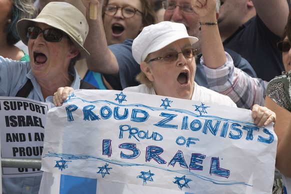 Ganz anders hingegen die öffentliche Meinung in Israel: Hier bejubeln viele Menschen die Bodenoffensive.