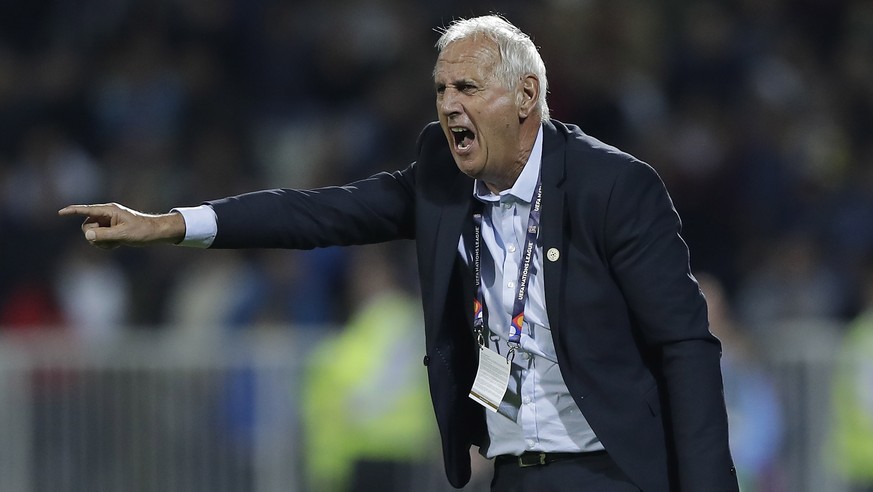 epa07011334 Kosovo&#039;s head coach Bernard Challandes reacts during the UEFA Nations League match between Kosovo and Faroe Island in Pristina, Kosovo, 10 September 2018. EPA/VALDRIN XHEMAJ