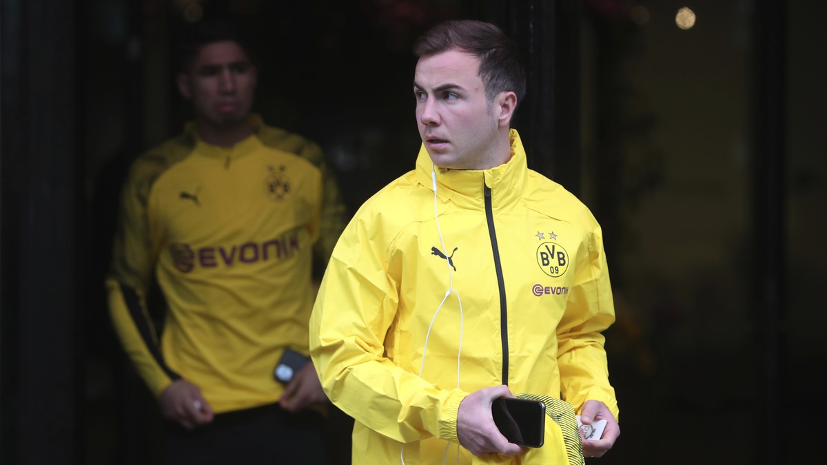 Borussia Dortmund's Mario Gotze leaves his hotel for a training session the day before his Champions League match against Paris Saint-Germain, in Paris, Tuesday, March 10, 2020. The Champions Lea ...
