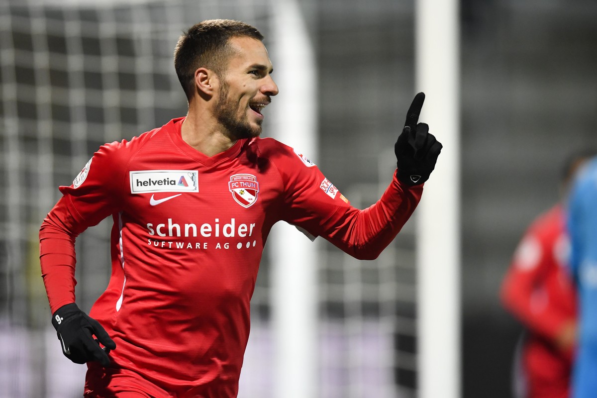 Thuns Dejan Sorgic bejubelt seinen Treffer zum 0-1, im Schweizer Cup 1/8 Final Spiel zwischen dem FC Wil und dem FC Thun, am Mittwoch, 31. Oktober 2018, in der IGP Arena in Wil. (KEYSTONE/Gian Ehrenze ...