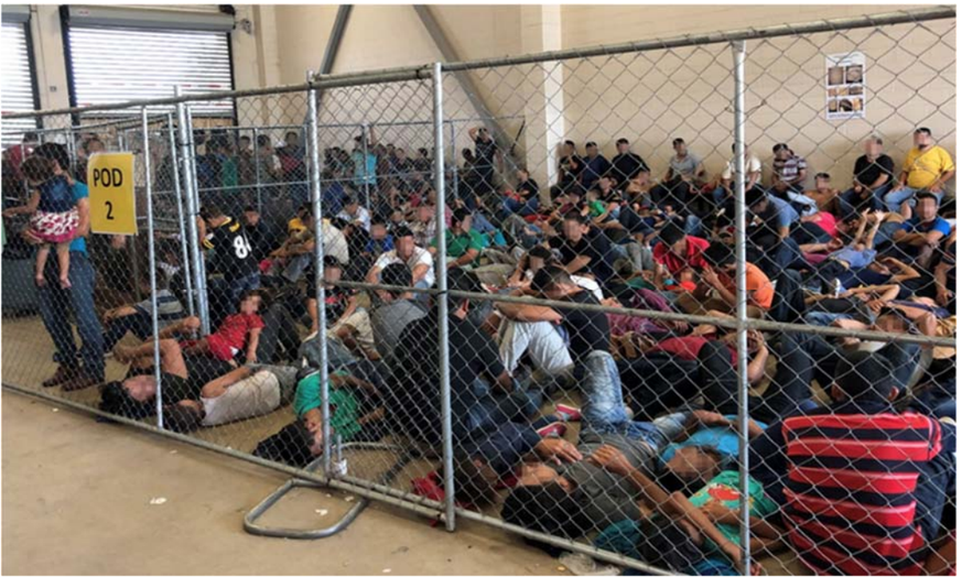 Die Auffanglager an der Grenze zu Mexiko sind heillos überfüllt, oft fehlt es an Duschen und Kleidern. Jetzt schlägt die US-Aufsichtsbehörde Alarm.