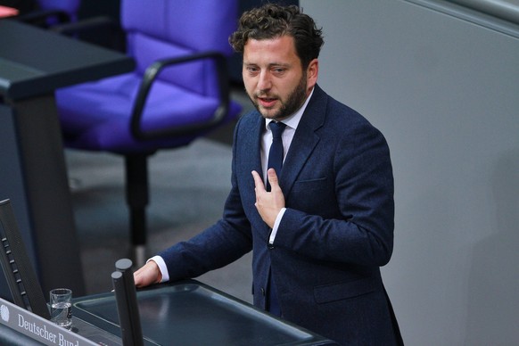 Berlin, Deutschland, 13.09.2024: Deutscher Bundestag: 186. Bundestagssitzung - Haushaltswoche: Felix Banaszak *** Berlin, Germany, 13 09 2024 German Bundestag 186 Bundestag session Budget week Felix B ...