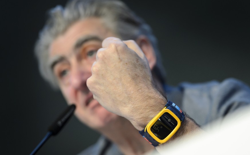 Swatch-Chef Nick Hayek tritt mit dieser Sportleruhr gegen Apple an.