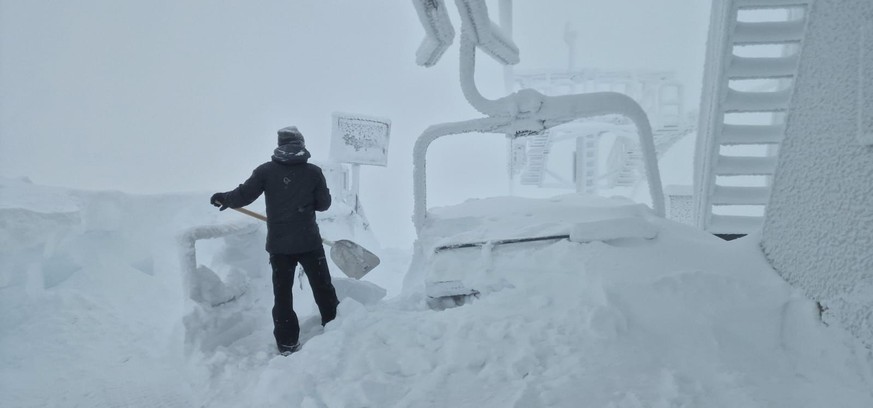 Schnee beim Glacier 3000 Winter 2023/24