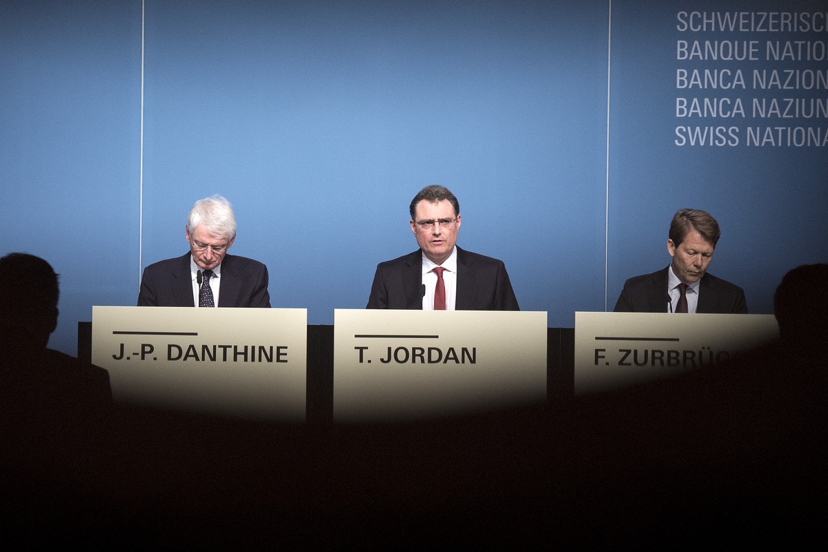 Die Mitglieder des Nationalbank-Direktoriums an der Medienkonferenz vom Donnerstag.