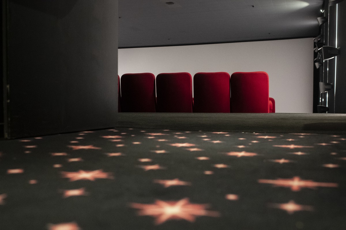 Blick in einen leeren Kinosaal der Arena Cinemas anlaesslich des Schutzkonzeptes fuer die Besucher, aufgenommen am Mittwoch, 3. Juni 2020 in Zuerich. Das Kino setzt auf eine Contact Tracing App " ...
