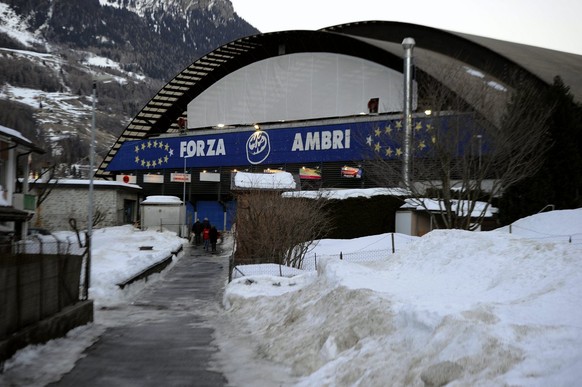 Die Valascia, das Stadion des Eishockevereins HC Ambri- Piotta am 24.Februar2012 in Ambri.(KEYSTONE/Sigi Tischler)