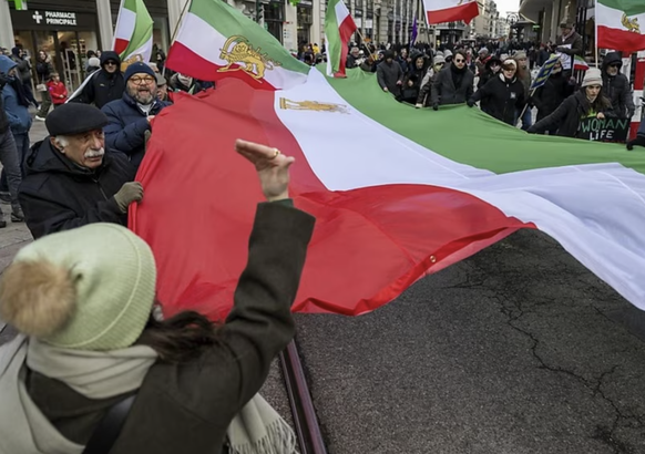 Solidaritätskundgebung für die Protestierenden in Iran in Genf.