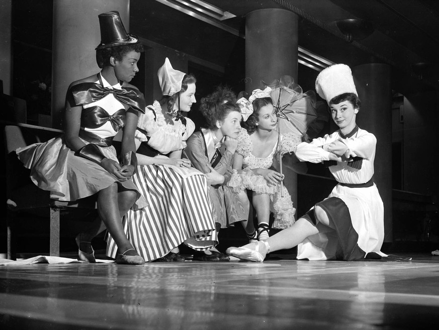Children s Christmas revue called Christmas Party to open on 23 december 1949 The Toy Ballet seen during rehearsal . Left to right Cherry Adele (Kentucky Minstrel) ; Jean Bayliss (Dutch Doll) ; Gillia ...
