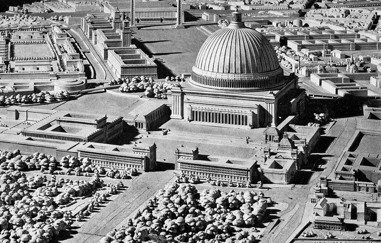 Modell der Volkshalle in Berlin.