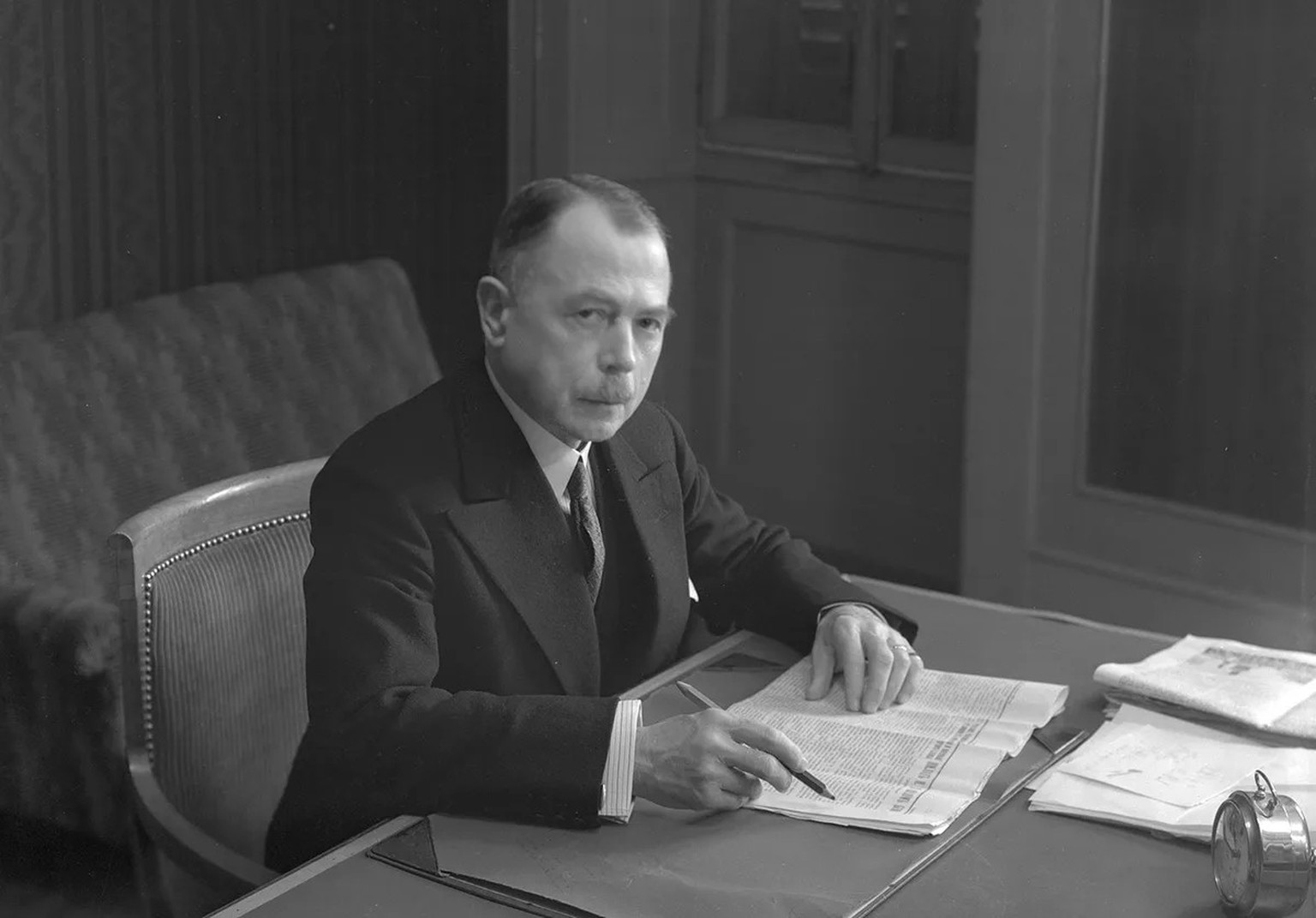 Porträt von Théodore Aubert, 1939.
https://commons.wikimedia.org/wiki/File:Th%C3%A9odore_Aubert_en_1939.jpg