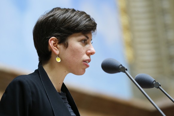 Lisa Mazzone (Gruene-GE) spricht waehrend einer Debatte im Nationalrat, waehrend der Herbstsession der Eidgenoessischen Raete, am Mittwoch, 13. September 2017 in Bern. (KEYSTONE/Peter Klaunzer)