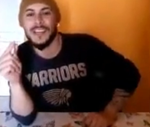 Hassan Kiko während seiner Schimpftirade per Video.