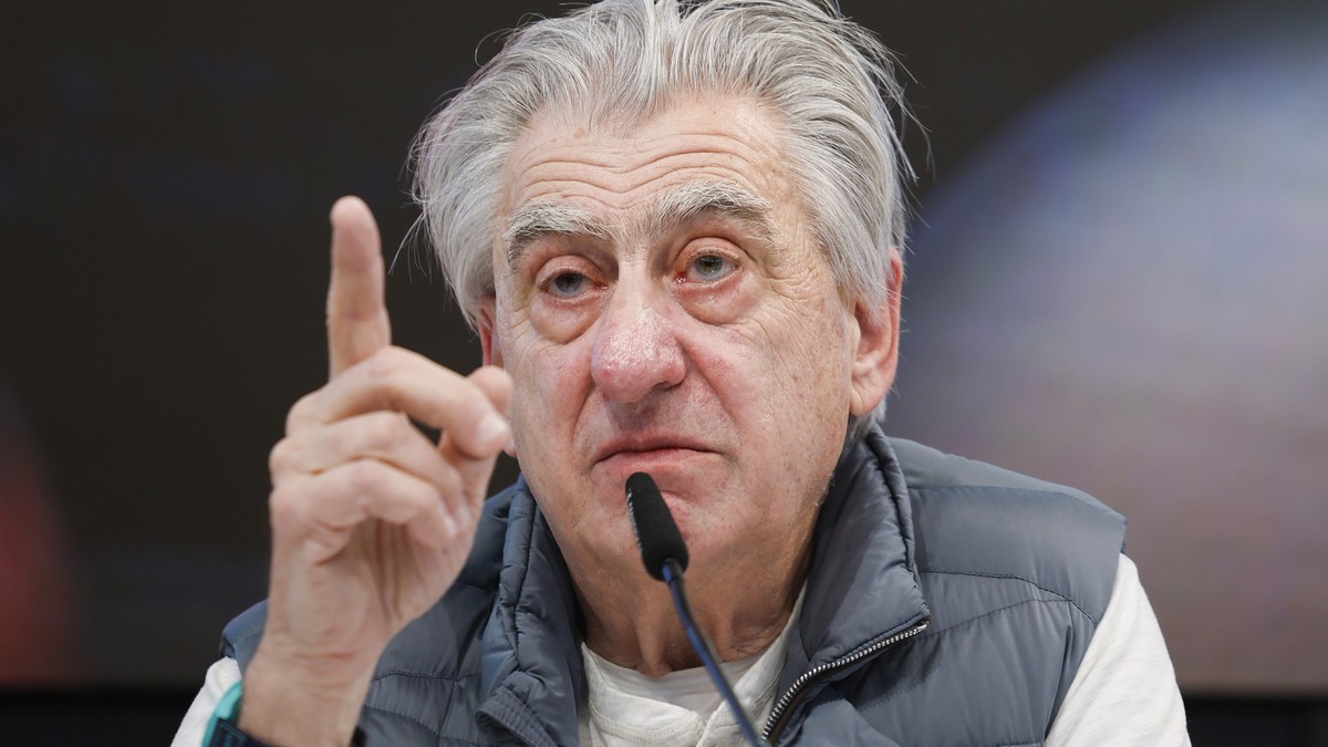 Nick Hayek, CEO Swatch Group AG, speaks during a press conference to present the annual results for 2025, Wednesday, March 18, 2026, in Biel, Switzerland. (KEYSTONE/Peter Klaunzer)