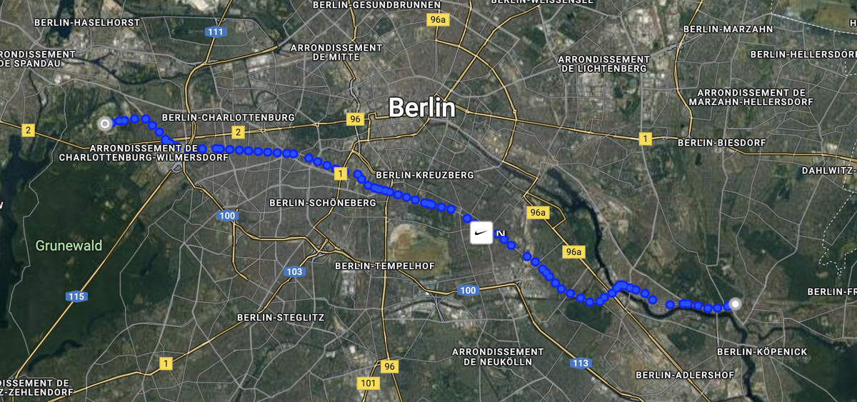 Il faut compter presque 6h de marche pour aller de l'Olympiastadion (à gauche), où reçoit le Hertha Berlin, au Stadion An der Alten Försterei, l'antre de l'Union Berlin.