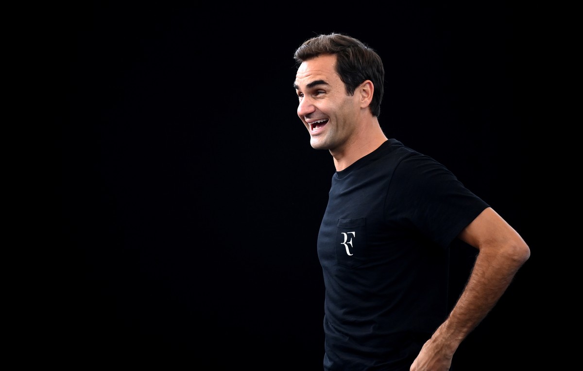 epa10196924 Roger Federer of Switzerland during a practice session in London, Britain, 21 September 2022, ahead of the Laver Cup tennis tournament starting on 23 September. On 15 September announced h ...