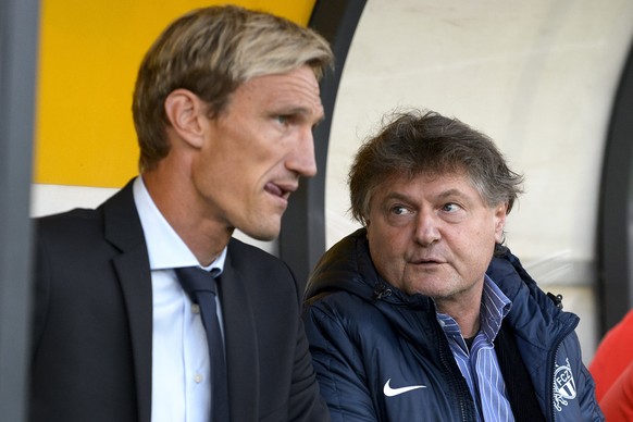 Der FC Zuerich Trainer Sami Hyypiae, links, und Praesident Ancillo Canepa, rechts, vor dem 1/16 Final Fussball Cup Spiel zwischen dem FC Wohlen und dem FC Zuerich, am Samstag, 19. September 2015, im S ...