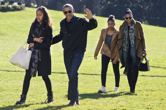 Barack und Michelle Obama mit ihren beiden Töchtern Malia und Sasha. (Archivbild: 2016)