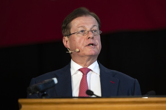 Stephan Rietiker, neu gewaehlter Praesident der Vereinigung &quot;Pro Schweiz&quot;, spricht waehrend der Gruendungsversammlung, am Samstag, 15. Oktober 2022, in Bern. (KEYSTONE/Peter Klaunzer)