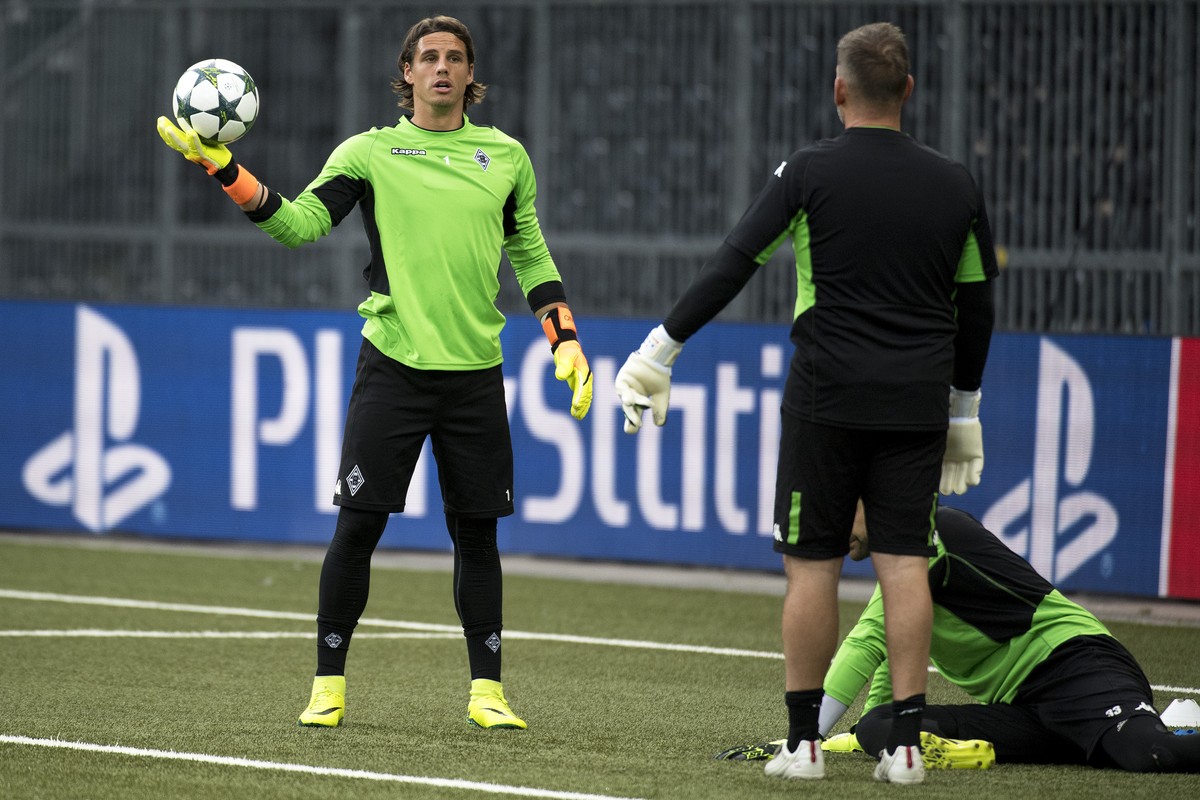15.08.2016; Bern; Fussball Champions League play-off - BSC Young Boys - Borussia Moenchengladbach; Training Gladbach;Torhueter Yann Sommer (Gladbach)(Urs Lindt/freshfocus)