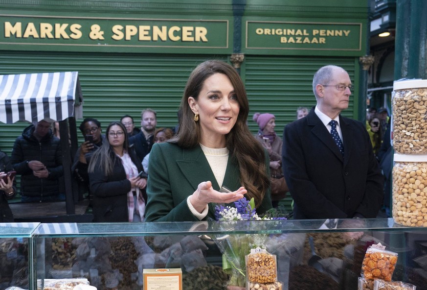 . 31/01/2023. Leeds , United Kingdom. Kate Middleton, the Princess of Wales, during a visit to Kirkgate Market in Leeds, United Kingdom, after launching her importance of early childhood campaign. PUB ...