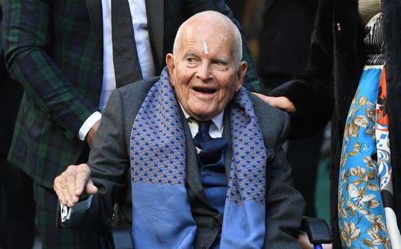 epa08495649 (FILE) British actor Ian Holm arrives to the British premiere of &#039;Tolkien&#039; at the Curzon cinema in Mayfair in London, Britain, 29 April 2019 (reissued 19 June 2020). British acto ...