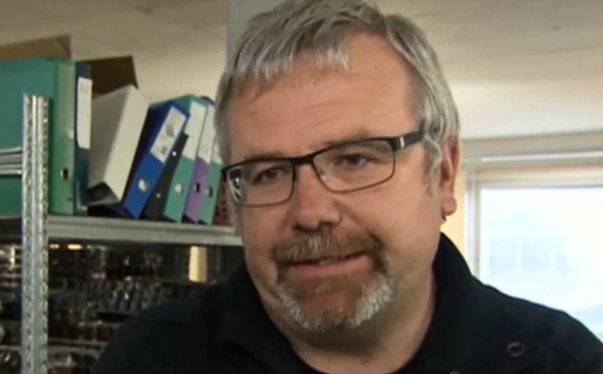 Peter Wälchli, Inhaber der Karo Versand GmbH ist in Sorge, gibt sich aber kämpferisch: «Wir machen weiter!»
