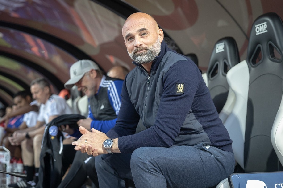 Grasshoper's trainer Giorgio Contini during the Super League soccer match FC Lugano against Grasshopper Club Zuerich, at the Cornaredo Stadium in Lugano, Saturday, April 29, 2023. (KEYSTONE/Ti-Pr ...