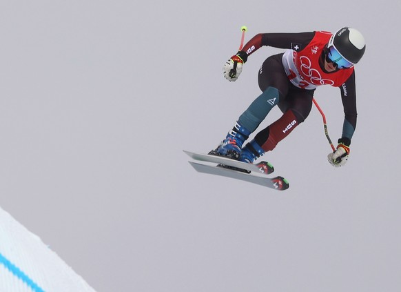 epa09764697 Talina Gantenbein of Switzerland in action during the Women&#039;s Freestyle Skiing Ski Cross Seeding at the Zhangjiakou Genting Snow Park at the Beijing 2022 Olympic Games, Zhangjiakou, C ...