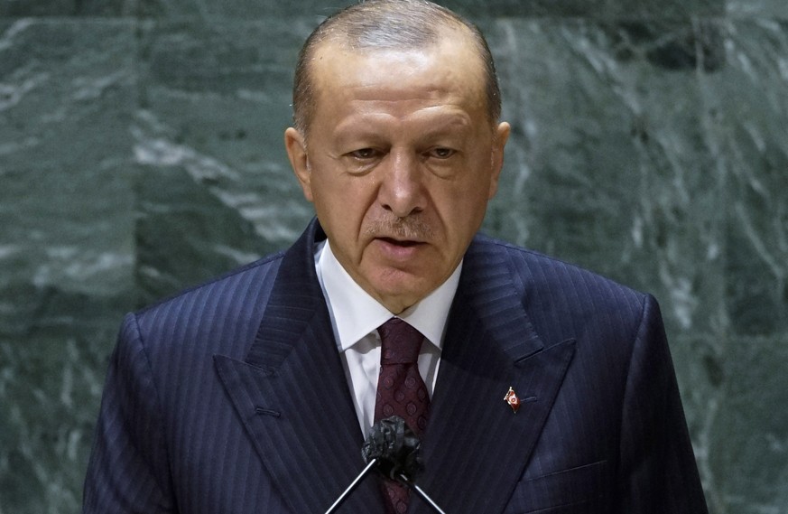 epa09480129 Turkish President Tayyip Erdogan addresses the 76th Session of the UN General Assembly in New York City, New York, USA, 21 September 2021. EPA/EDUARDO MUNOZ / POOL