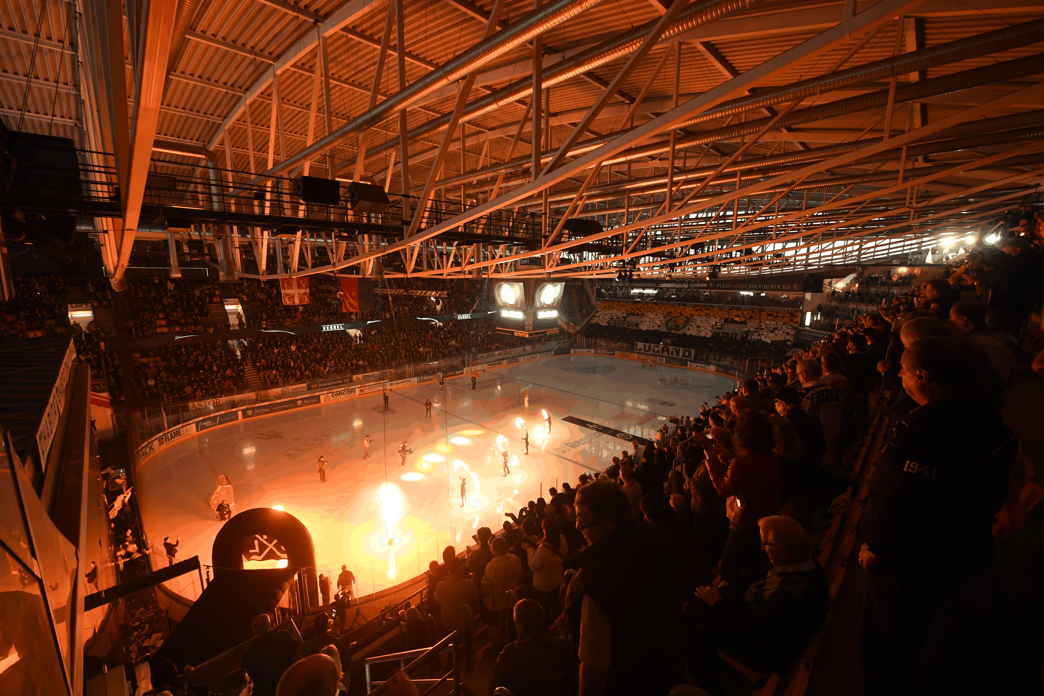 The ice stadium Resega before the third match of the playoff final of the National League of the Swiss Championship between the HC Lugano and the ZSC Lions, at the ice stadium Resega in Lugano, Switzerland, Monday, April 16, 2018. (KEYSTONE/Ti-Press/Alessandro Crinari)