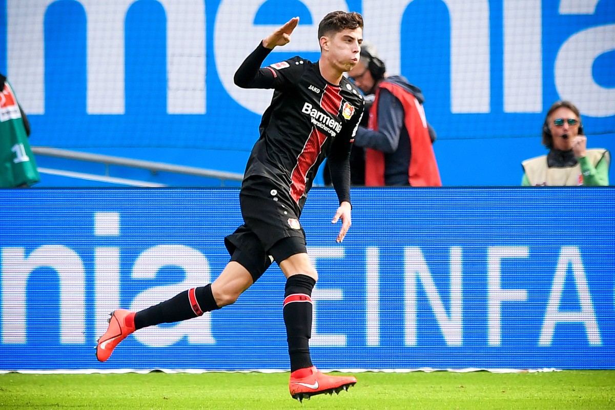 epa07488419 Leverkusen's Kai Havertz celebrates after scoring the 2-1 lead during the German Bundesliga soccer match between Bayer Leverkusen and RB Leipzig in Leverkusen, Germany, 06 April 2019. ...