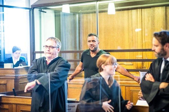 Auftakt des Prozesses gegen Mitglieder des Abou-Chaker-Clans zum Nachteil des Rappers Bushido am Landgericht Berlin, der angeklagte Arafat Abou-Chaker, Berlin Deutschland, Germany *** Kick-off of Proc ...