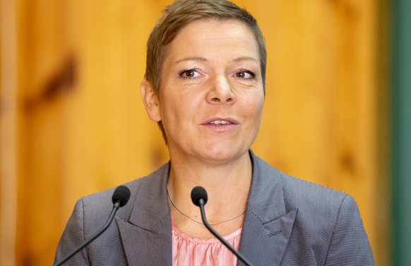 Antje Kanngiesser, CEO Alpiq, s&#039;exprime devant les media avant l&#039;inauguration de la centrale de pompage-turbinage de Nant de Drance, ce vendredi 9 septembre 2022 a Finhaut dans la vallee du  ...