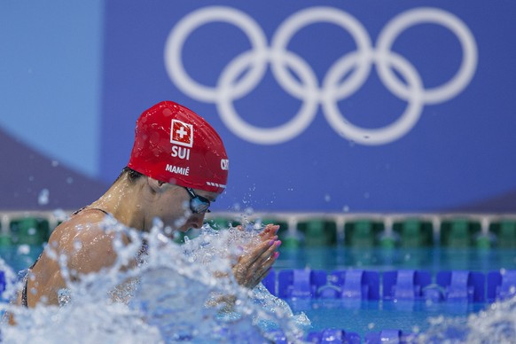 epa09365983 Lisa Mamie of Switzerland competes in the Women&#039;s 100m Breaststroke Semifinal during the Swimming events of the Tokyo 2020 Olympic Games at the Tokyo Aquatics Centre in Tokyo, Japan,  ...