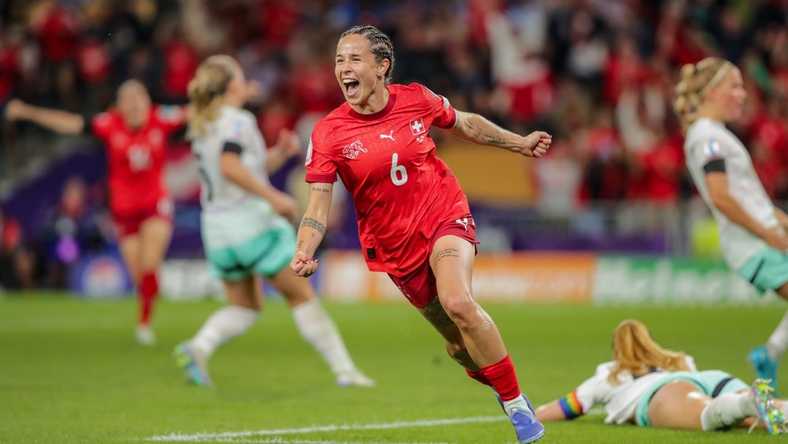 2025-07-06 Switzerland v Iceland - UEFA Women s EURO 2025 Group A BERN, SWITZERLAND - JULY 6: Geraldine Reuteler of Switzerland celebrates after scoring her teams first goal during the UEFA Women s EU ...