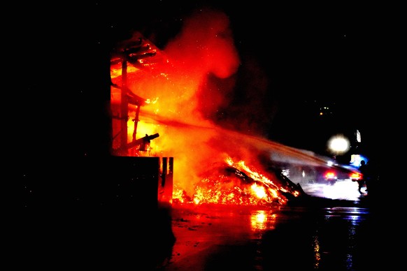 Holzvergasungsanlage einer Sägerei in Ruswil LU abgebrannt.