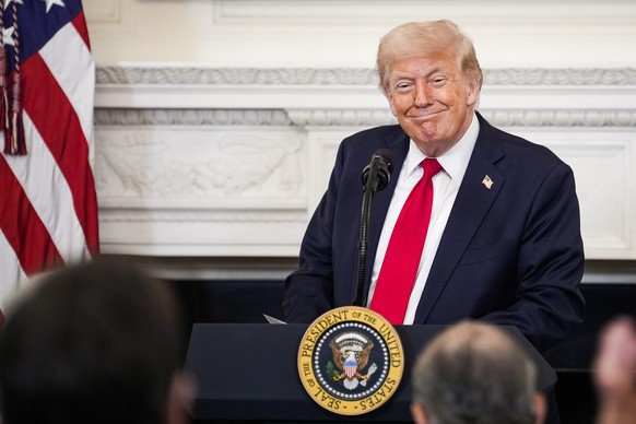 epa12237906 US President Donald Trump participates in the White House Faith Office Luncheon in the State Dining Room at the White House in Washington, DC, USA, 14 July 2025. EPA/YURI GRIPAS / POOL