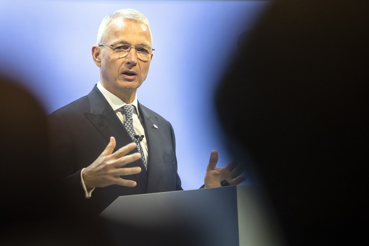 Swiss bank Credit Suisse Chairman Axel P. Lehmann attends the annual shareholders' meeting of the Swiss banking group on Tuesday, April 4, 2023 in Zurich, Switzerland. Swiss Bank Credit Suisse wa ...
