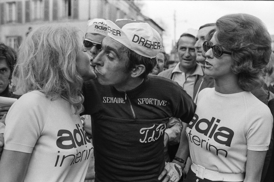 RAD TOUR DE ROMANDIE 1971
Patrick Sercu, Leader der Tour de Romandie nach der 2. Etappe von Estavayer nach Pruntrut, aufgenommen am 6. Mai 1971 in Pruntrut. (KEYSTONE/PHOTOPRESS-ARCHIV/Str)