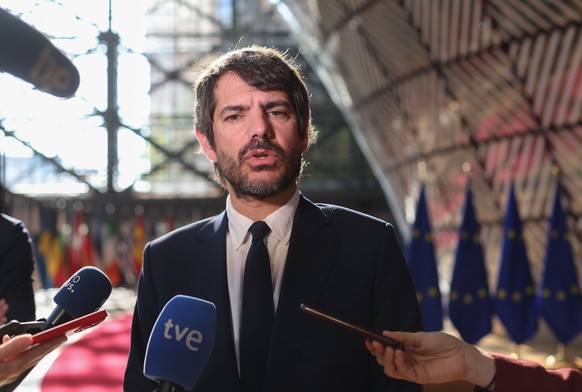 epa12095719 Spanish Minister of Culture, Ernest Urtasun at the start of EU Education, Youth, Culture and Sports Council, in Brussels, Belgium, 13 May 2025. EPA/OLIVIER HOSLET