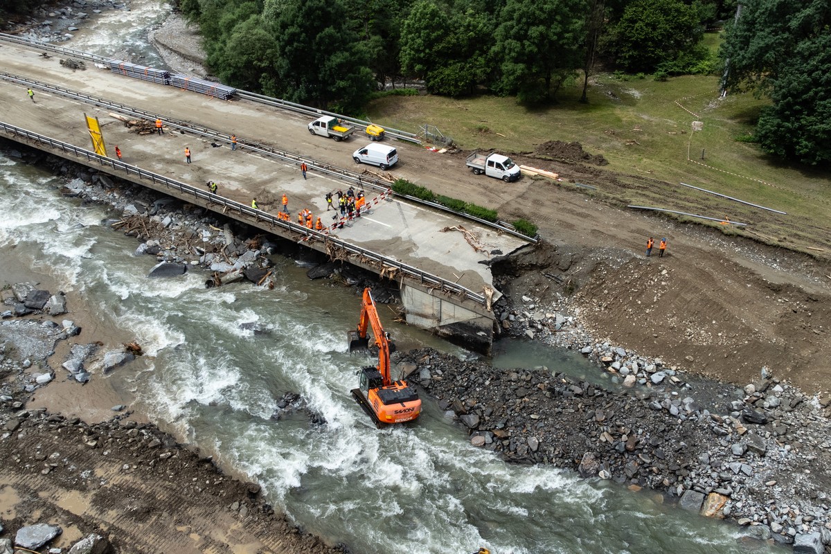 epa11438895 An aerial view of the A13 construction site after the storm in Lostallo, southern Switzerland, 26 June 2024. Massive thunderstorms and rainfall led to a flooding situation with large-scale ...
