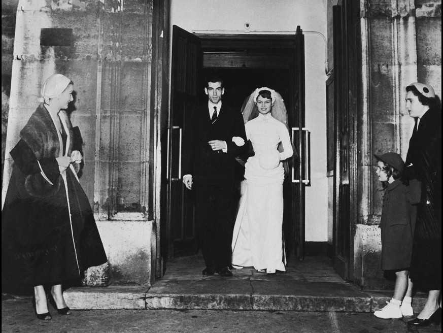 Brigitte Bardot stills 20000p Roger Vadim and Brigitte Bardot s wedding PICTURES NOT INCLUDED IN THE CONTRACTS Paris France PUBLICATIONxNOTxINxFRAxBEL Copyright: xQuinio/Stillsx